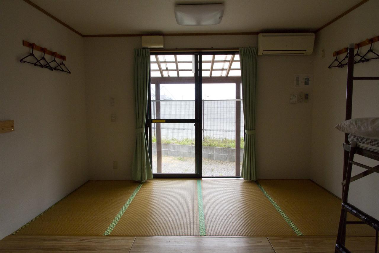 Yakushima Youth Hostel Exterior photo